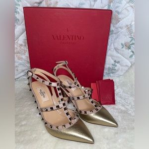 Valentino Garvani Grainy Leather Rocktud Caged Pump 100MM